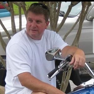 Meet your Posher, Dennis